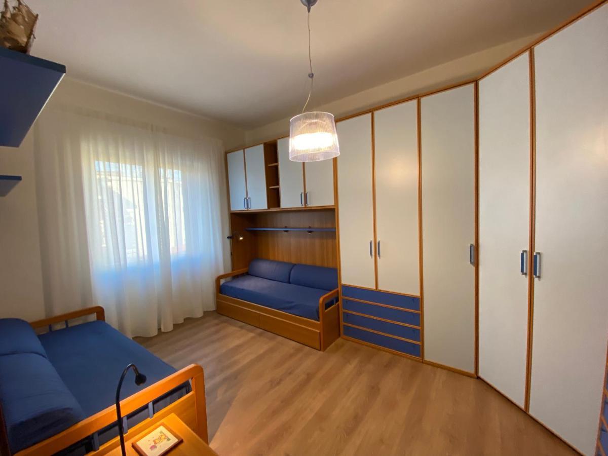 Aquamarine Apartment カステッランマーレ・ディ・スタービア エクステリア 写真