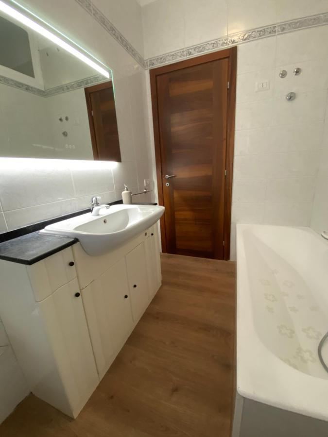 Aquamarine Apartment カステッランマーレ・ディ・スタービア エクステリア 写真